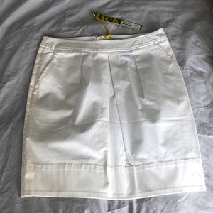 NWT: Jack Rogers sz 6 off white pleated skirt